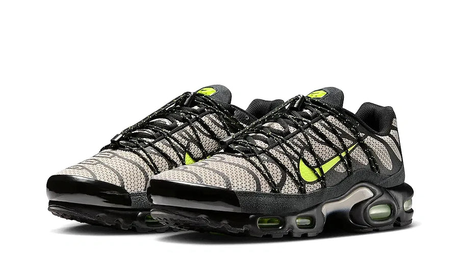 Nike Air Max Plus Utility Black College Grey Volt - zdjęcie 2