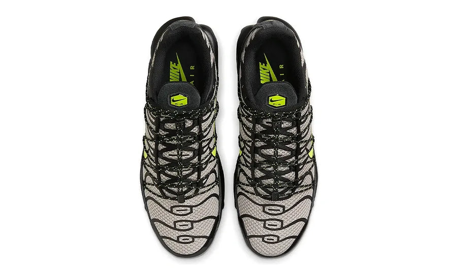 Nike Air Max Plus Utility Black College Grey Volt - zdjęcie 3