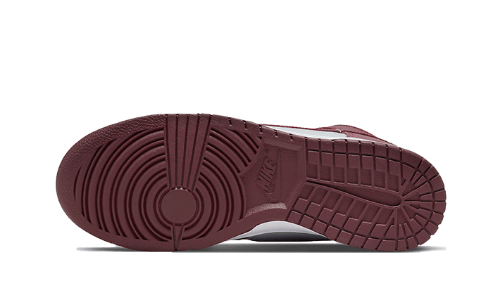 Buty Nike Dunk High Dark Beetroot - widok z przodu - Rozmiary EU