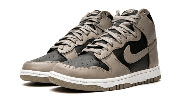 Dunk High Moon Fossil - Kup oryginalne Dunk High Moon Fossil - widok z drugiego boku - Sneakersy