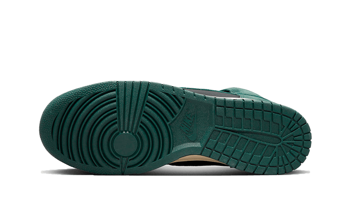 Buty Nike Dunk High Retro PRM Faded Spruce - widok z przodu - Rozmiary EU