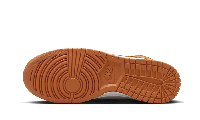 Buty Nike Dunk High Satin Curry - widok z przodu - Rozmiary EU