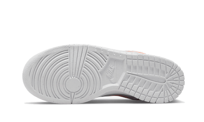 Buty Nike Dunk Low 3D Swoosh White Grey - widok z przodu - Rozmiary EU