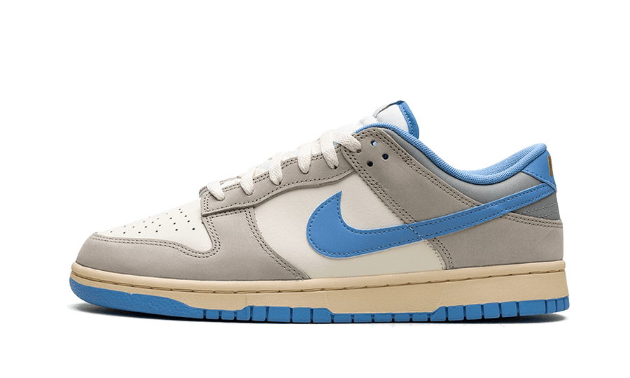 Nike Dunk Low Athletic Department University Blue niebiesko-biały - widok główny z boku | Saturaise.com
