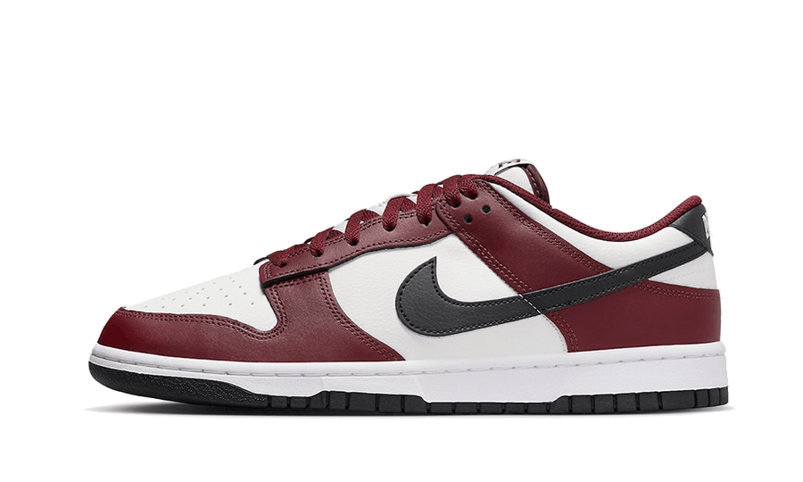 Yeezy Dunk Low Dark Team Red Black czarny-czerwony - widok główny z boku | Saturaise.com