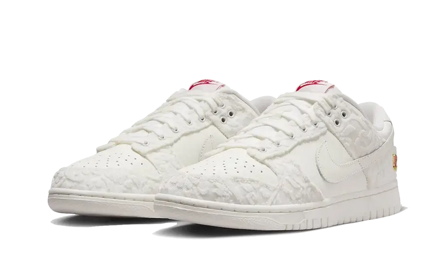 Kup oryginalne Dunk Low Give Her Flowers FZ3775-133 - widok z drugiego boku - Sneakersy