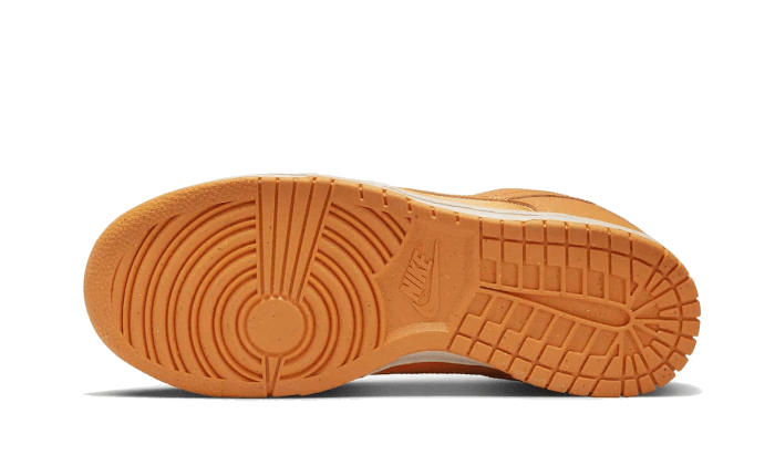 Buty Nike Dunk Low Magma Orange - widok z przodu - Rozmiary EU