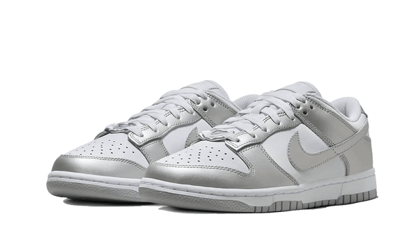 Dunk Low Metallic Silver - Kup oryginalne Dunk Low Metallic Silver FV1311-100 - widok z drugiego boku - Sneakersy