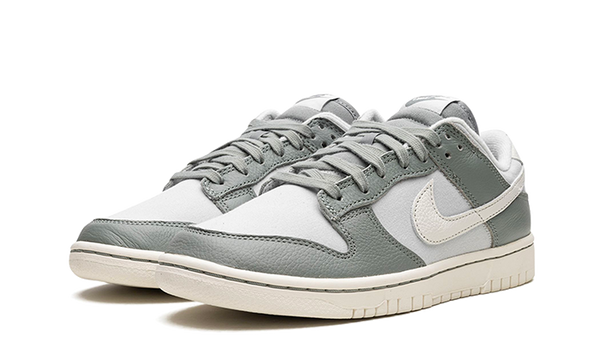 Dunk Low Mica Green - Kup oryginalne Dunk Low Mica Green DV7212-300 - widok z drugiego boku - Sneakersy
