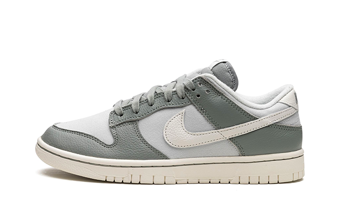 Nike Dunk Low Mica Green biały-czerwony - widok główny z boku | Saturaise.com
