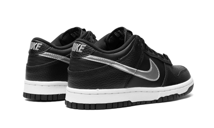 Buty Nike Dunk Low NBA 75th Anniversary Spurs - widok z przodu - Rozmiary EU