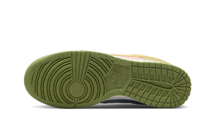 Buty Nike Dunk Low Next Nature Sun Club Arctic Orange - widok z przodu - Rozmiary EU