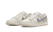 Kup oryginalne Dunk Low Oxygen Purple DX5930-100 - widok z drugiego boku - Sneakersy