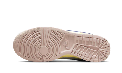 Buty Yeezy Dunk Low Pink Oxford White - widok z przodu - Rozmiary EU