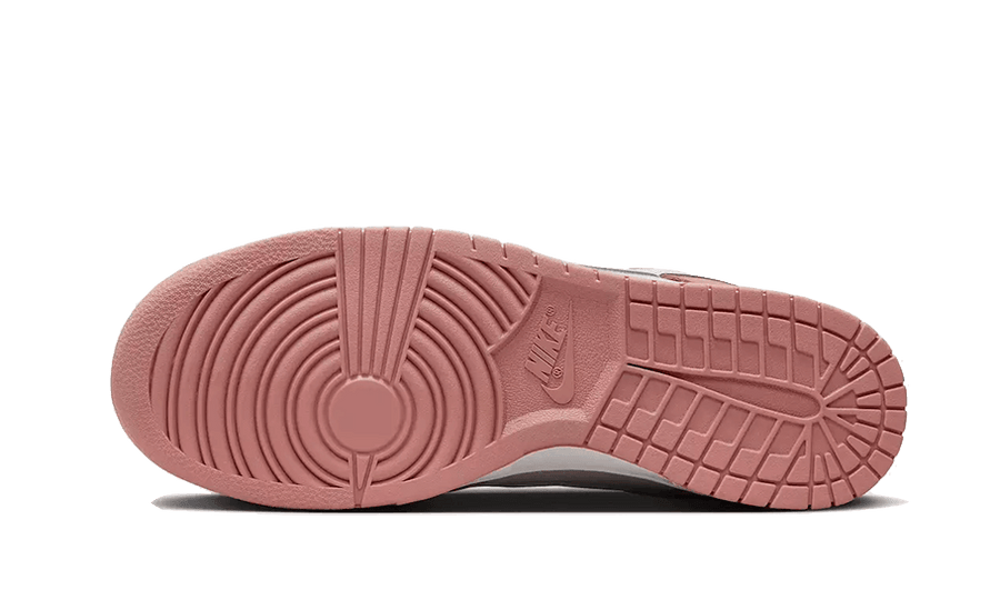Buty Nike Dunk Low Red Stardust Sanddrift - widok z przodu - Rozmiary EU