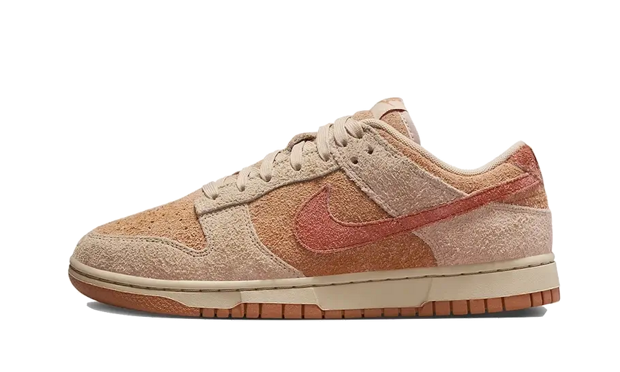 Nike Dunk Low Shimmer Burnt Sunrise pomarańczowy-złoty - widok główny z boku | Saturaise.com