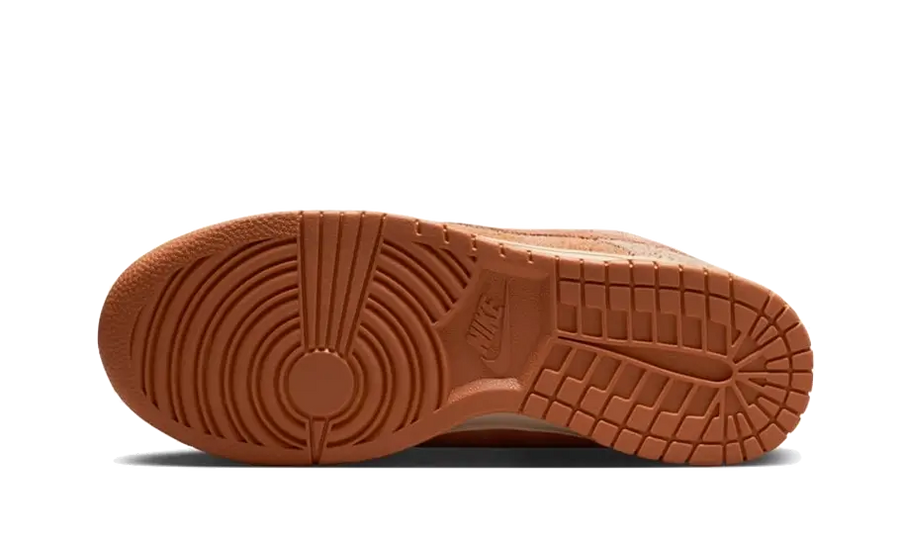 Buty Nike Dunk Low Shimmer Burnt Sunrise - widok z przodu - Rozmiary EU