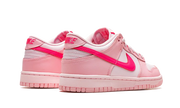 100% Oryginalne Dunk Low Triple Pink (Barbie) - widok z tyłu - 585.00 PLN