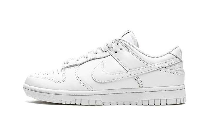 Nike Dunk Low Triple White (2021) biały - widok główny z boku | Saturaise.com