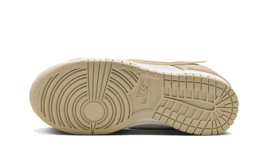 Buty Nike Dunk Low Twist Sanddrift - widok z przodu - Rozmiary EU