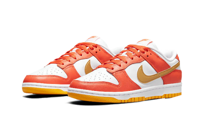 Kup oryginalne Dunk Low University Gold DQ4690-800 - widok z drugiego boku - Sneakersy