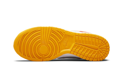 Buty Nike Dunk Low University Gold - widok z przodu - Rozmiary EU