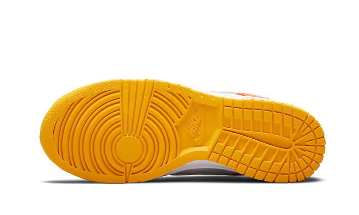 Buty Nike Dunk Low University Gold - widok z przodu - Rozmiary EU