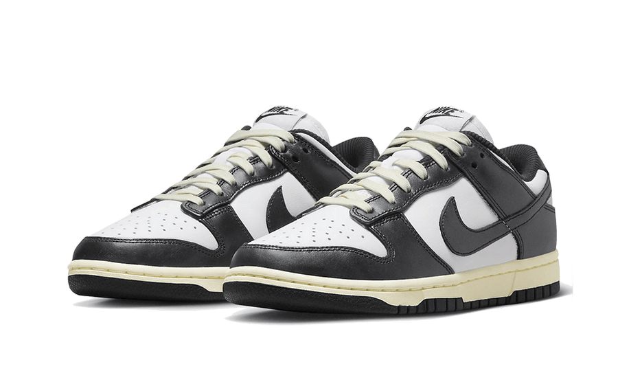 Kup oryginalne Dunk Low Vintage Panda FQ8899-100 - widok z drugiego boku - Sneakersy