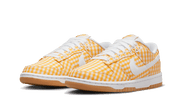 Kup oryginalne Dunk Low Yellow Gingham DZ2777-700 - widok z drugiego boku - Sneakersy