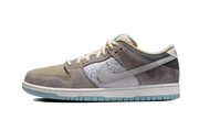 Yeezy Nike SB Dunk Low Pro "Big Money Savings" biały-szary - widok główny z boku | Saturaise.com