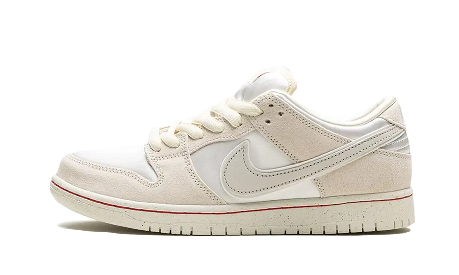 Yeezy Nike SB Dunk Low City Of Love Light Bone biały-czerwony - widok główny z boku | Saturaise.com
