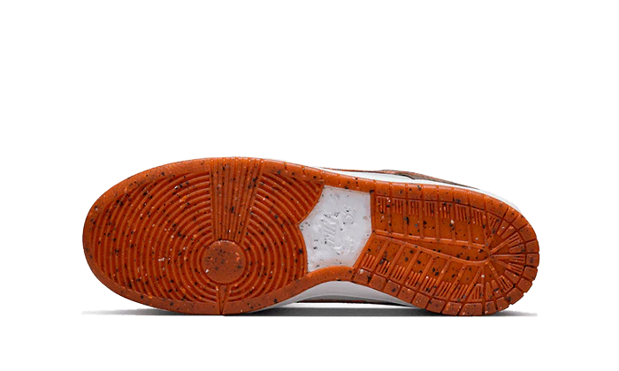 Buty Nike SB Dunk Low Crushed D.C. - widok z przodu - Rozmiary EU