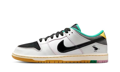 Nike SB Dunk Low CSEF