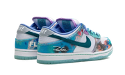 Buty Yeezy Futura Laboratories x Nike SB Dunk Low Bleached Aqua" - widok z przodu - Rozmiary EU