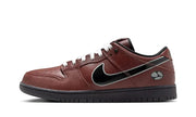 Nike SB Dunk Low Limosine Skateboards