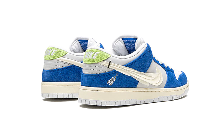 Buty Nike SB Dunk Low Pro QS Fly Streetwear - widok z przodu - Rozmiary EU