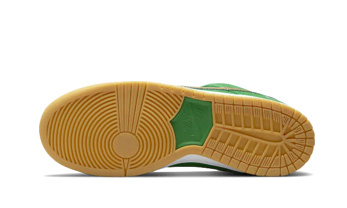 Buty Nike SB Dunk Low Pro St. Patrick's Day (2022) - widok z przodu - Rozmiary EU