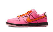 Yeezy The Powerpuff Girls x Nike SB Dunk Low "Blossom" biały-czerwony - widok główny z boku | Saturaise.com