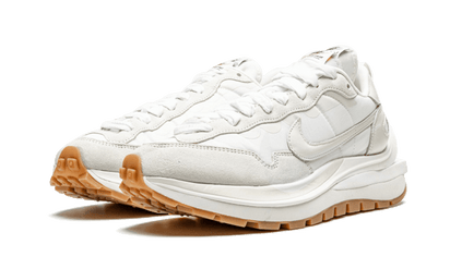 Kup oryginalne Vaporwaffle Sacai Sail Gum - widok z drugiego boku - Sneakersy
