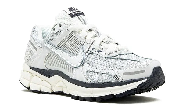 Nike Zoom Vomero 5 Photon Dust Metallic Silver - Nike Zoom Vomero 5 Photon Dust Metallic Silver - zdjęcie 2
