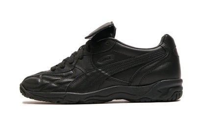 Puma Puma King Indoor Lack of Guidance Triple Black czarny - widok główny z boku | Saturaise.com