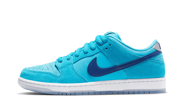 Yeezy SB Dunk Low Blue Fury czarno-niebieski - widok główny z boku | Saturaise.com