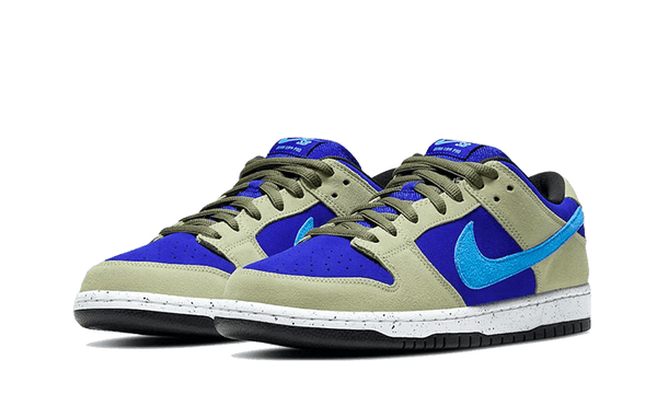 SB Dunk Low Celadon - Kup oryginalne SB Dunk Low Celadon BQ6817-301 - widok z drugiego boku - Sneakersy