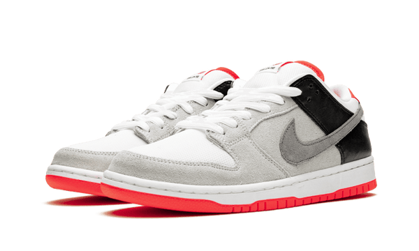 SB Dunk Low Infrared - Kup oryginalne SB Dunk Low Infrared CD2563-004 - widok z drugiego boku - Sneakersy