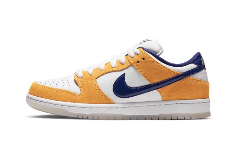 Yeezy SB Dunk Low Laser Orange biały-fioletowy - widok główny z boku | Saturaise.com