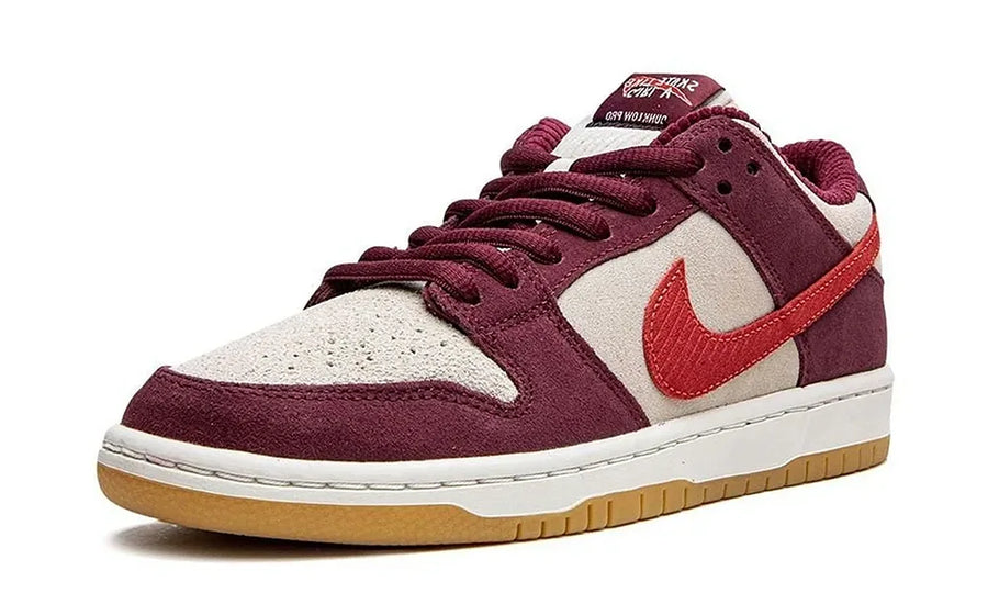 SB Dunk Low Skate Like A Girl Bordeaux - zdjęcie 2