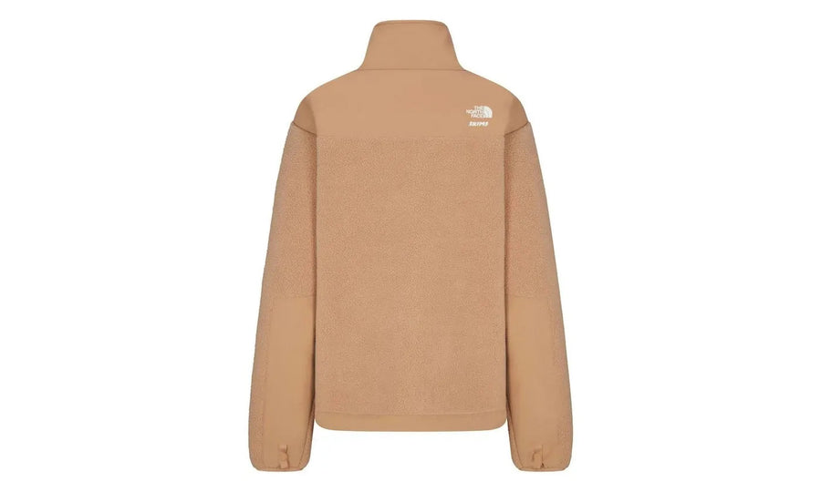 SKIMS x TNF 1995 Retro Denali Fleece Jacket Ochre - widok z drugiego boku - Premium Quality