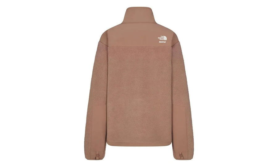 SKIMS x TNF 1995 Retro Denali Fleece Jacket Sienna - widok z drugiego boku - Premium Quality