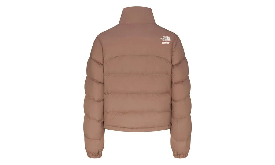 SKIMS x TNF 2000 Retro Nuptse Jacket Sienna - widok z drugiego boku - Premium Quality