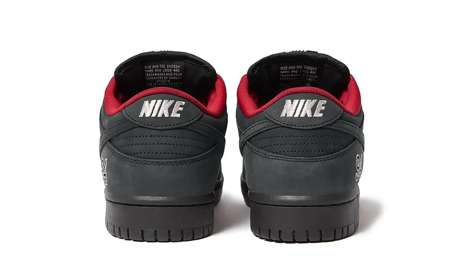 Supreme x Nike SB Dunk Low 94 Black - zdjęcie 4